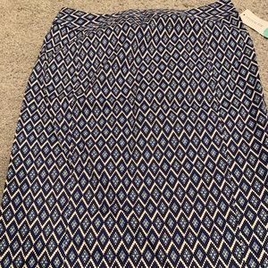 Geo print maxi skirt.